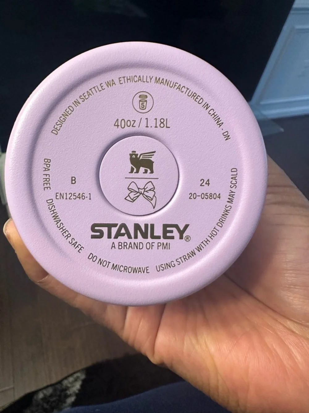 Stanley x Love Shack Fancy Happy Thoughts 40oz Quencher - Picture 14 of 15